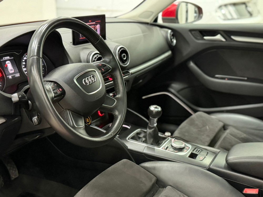 Audi A3 5P 1,8 Tfsi Alcantara — foto 8